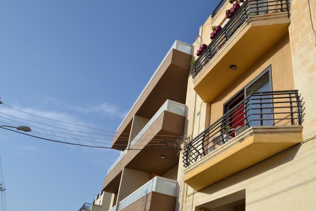 Mellieha Town Centre Bright & Spacious 3 Bedroom Apartment Exterior photo